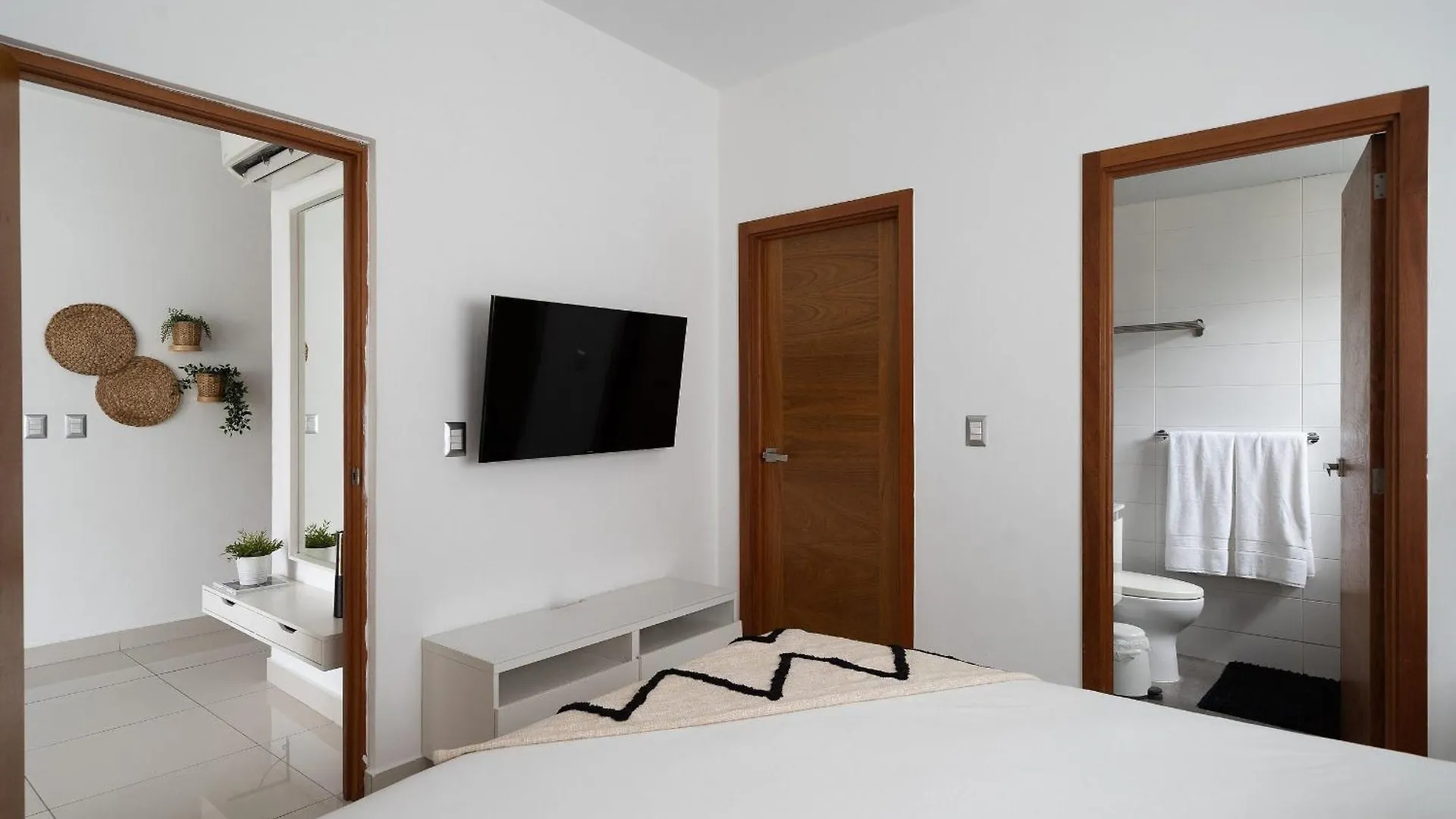 Apartment Armonia 24 Suites By Yellowkey Los Prados