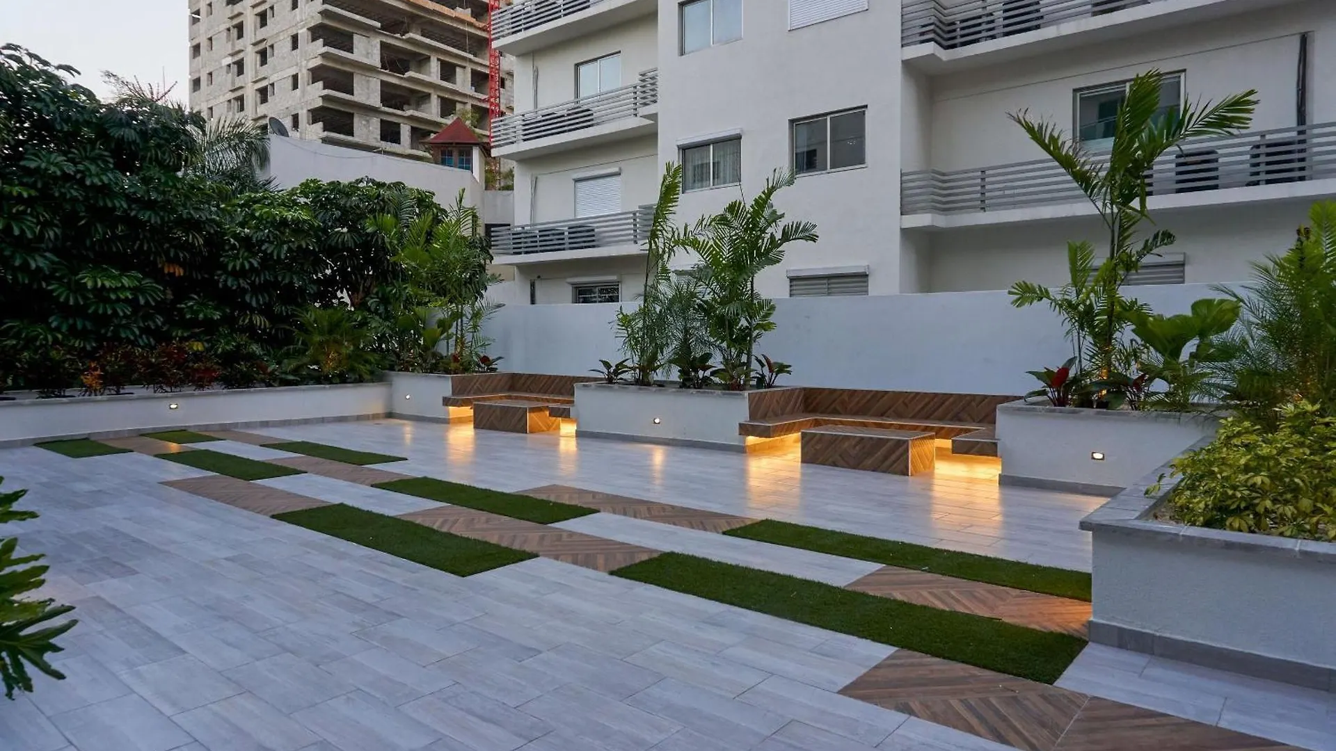 Armonia 24 Suites By Yellowkey Los Prados Apartment